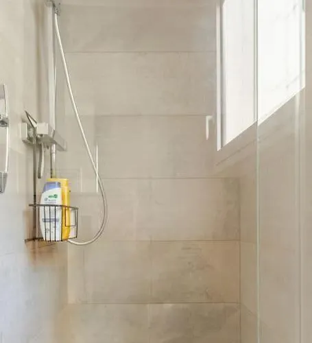 Reve Ete Tres Bel Entierement Renove *